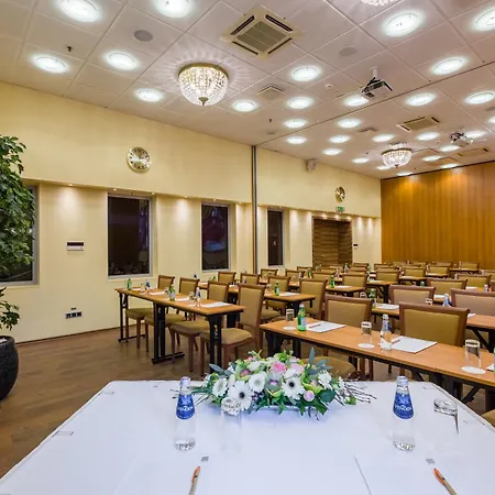 Avalon & Conferences ריגה