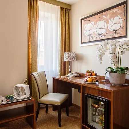 Avalon & Conferences 4* ריגה