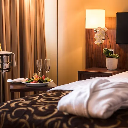 Avalon & Conferences Hotel