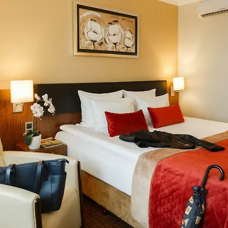 Hotel Avalon & Conferences