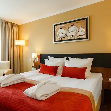 Avalon & Conferences Готель 4*