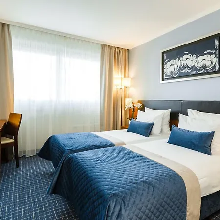 Готель Avalon & Conferences 4*
