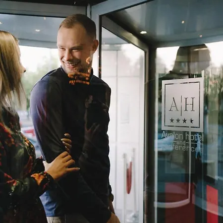 Avalon & Conferences 4*