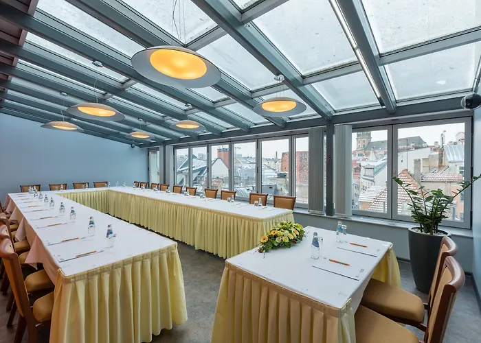 Avalon & Conferences Hotel