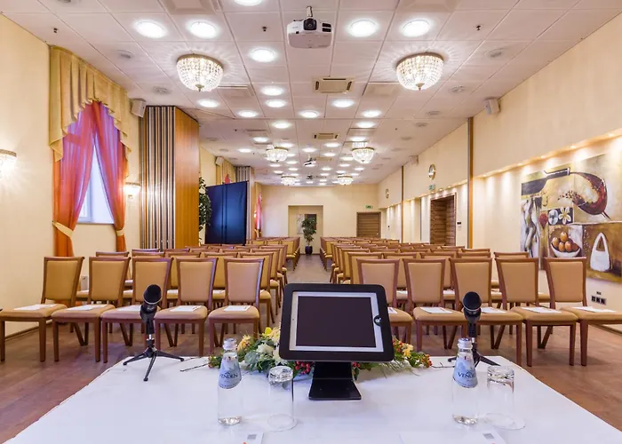 Hotel Avalon & Conferences 4*