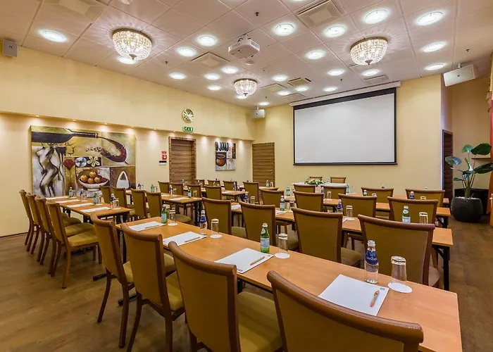 Hotel Avalon & Conferences