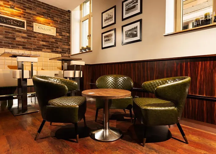 Avalon & Conferences 4*