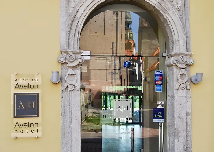 Hotel Avalon & Conferences 4*