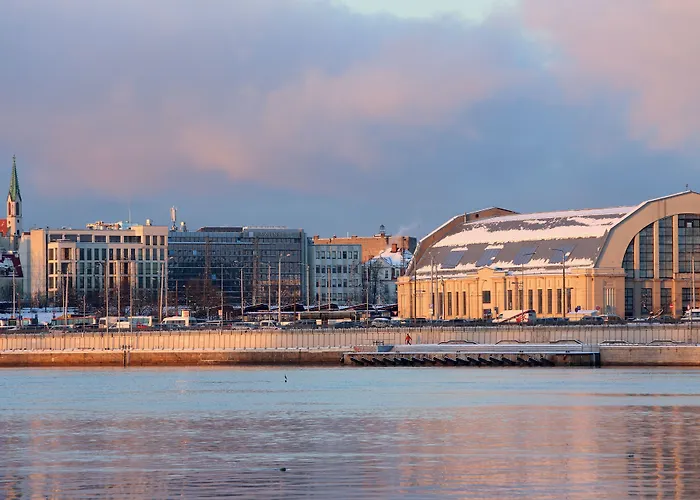 Avalon & Conferences 4*