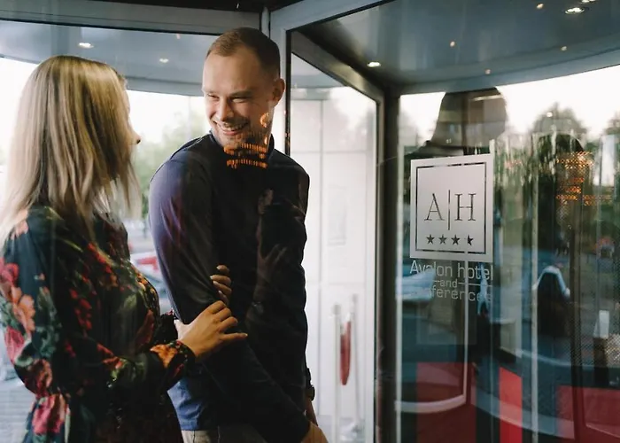 Avalon & Conferences 4*