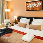 Avalon & Conferences Hotell