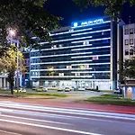 Avalon & Conferences 4*